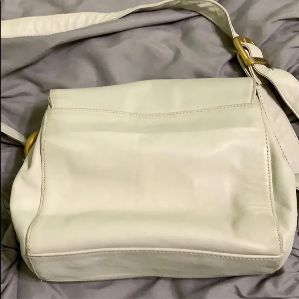 Perlina New York Vintage leather flap shoulder bag adjustable strap off-white